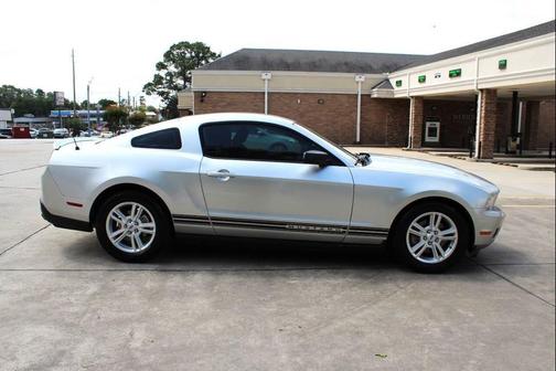 2011 Ford Mustang V6