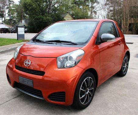 2013 Scion iQ Base 2dr Hatchback