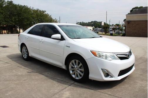 2014 Toyota Camry Hybrid LE