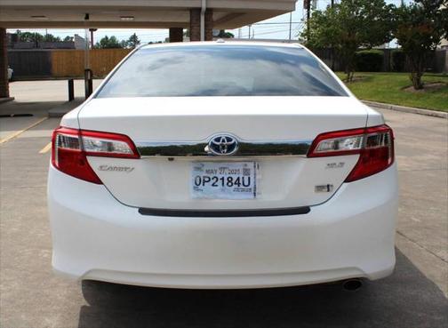 2014 Toyota Camry Hybrid LE