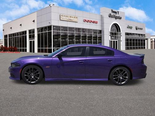 Plum Crazy Pearlcoat 2023 Dodge Charger R/T Scat Pack