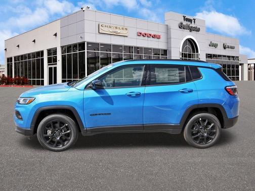Hydro Blue Pearlcoat 2026 Jeep Compass Latitude