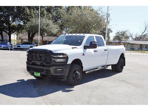 2026 RAM 3500 Tradesman Crew Cab 4x4 8' Box