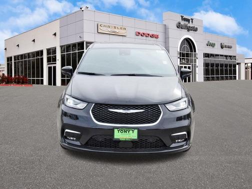 2026 Chrysler Pacifica L