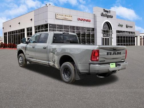 Ceramic Gray Clearcoat 2026 RAM 3500 Laramie Crew Cab 4x4 8' Box