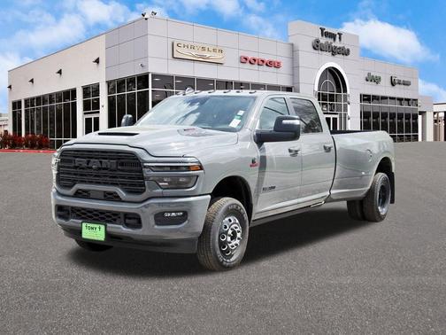 Ceramic Gray Clearcoat 2026 RAM 3500 Laramie Crew Cab 4x4 8' Box