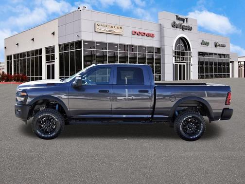 2026 RAM 2500 Tradesman Crew Cab 4x4 6'4' Box