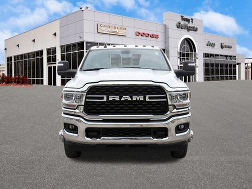 2024 RAM 3500 Big Horn Crew Cab 4x4 8' Box