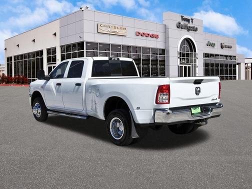 2024 RAM 3500 Tradesman Crew Cab 4x4 8' Box