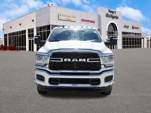 2024 RAM 3500 Tradesman Crew Cab 4x4 8' Box