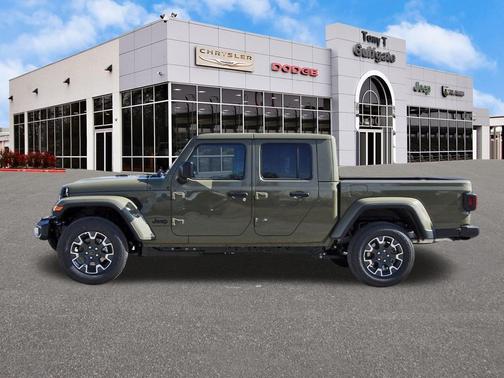 2026 Jeep Gladiator Sahara 4x4