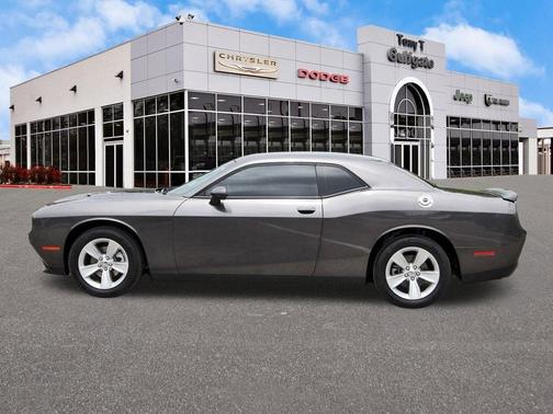 Granite Pearlcoat 2023 Dodge Challenger SXT
