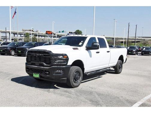 2026 RAM 2500 Tradesman Crew Cab 4x4 8' Box