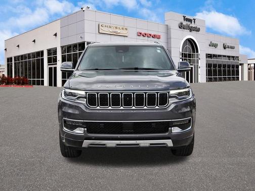 Baltic Gray Metallic Clearcoat 2022 Jeep Wagoneer Series III 4x4