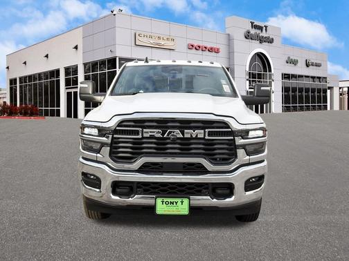 2026 RAM 3500 Tradesman Crew Cab 4x4 8' Box