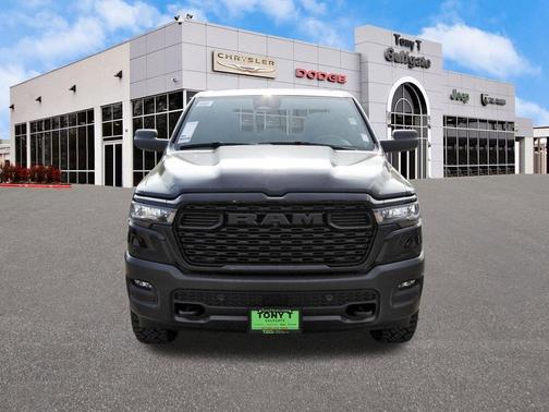 Diamond Black Crystal Pearlcoat 2026 RAM 1500 Warlock Crew Cab 4x4 5'7' Box