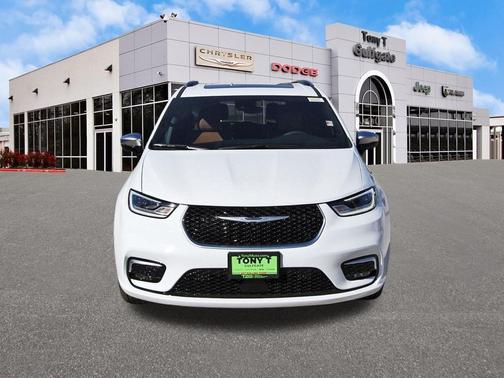 2026 Chrysler Pacifica L