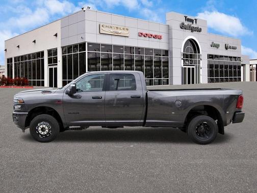 Granite Crystal Metallic Clearcoat 2026 RAM 3500 Lone Star Crew Cab 4x4 8' Box