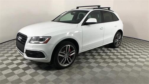 Photo 4 of 26 of 2016 Audi SQ5 3.0T Premium Plus
