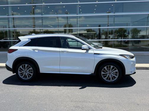 2025 INFINITI QX50 Luxe AWD