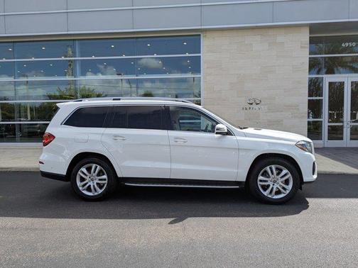 2017 Mercedes-Benz GLS 450 4MATIC