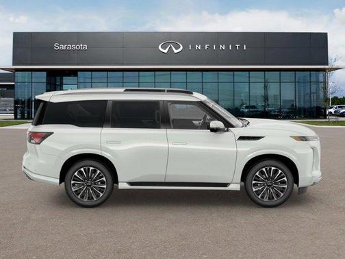 2025 INFINITI QX80 Luxe