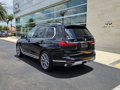 2021 BMW X7 xDrive40i