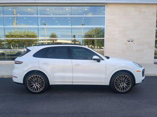 2020 Porsche Cayenne Cayenne