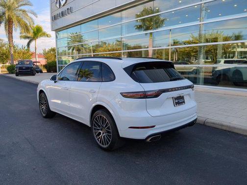 2020 Porsche Cayenne Cayenne