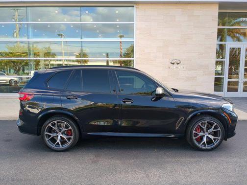 2023 BMW X5 M50i