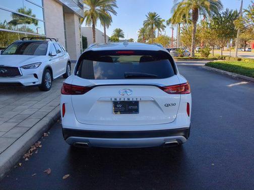 2023 INFINITI QX50 LUXE