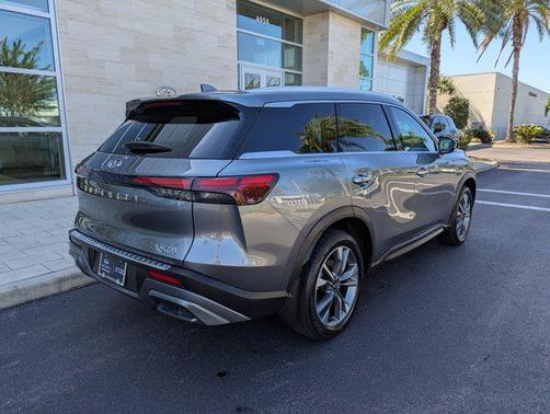 2022 INFINITI QX60 Luxe