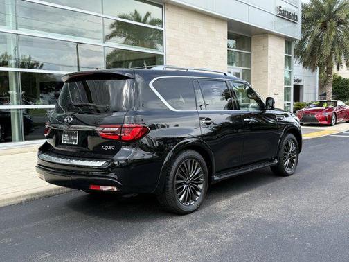2024 INFINITI QX80 SENSORY AWD
