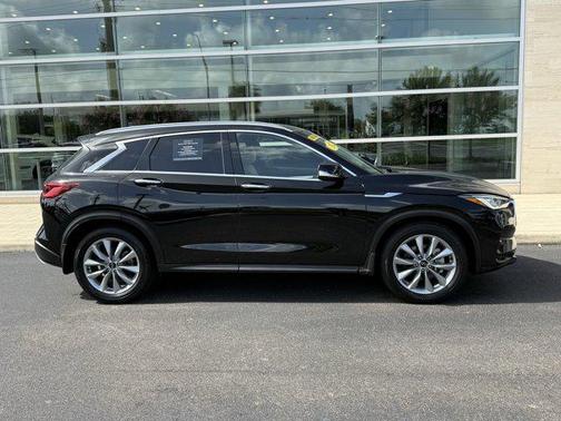 2022 INFINITI QX50 ESSENTIAL AWD