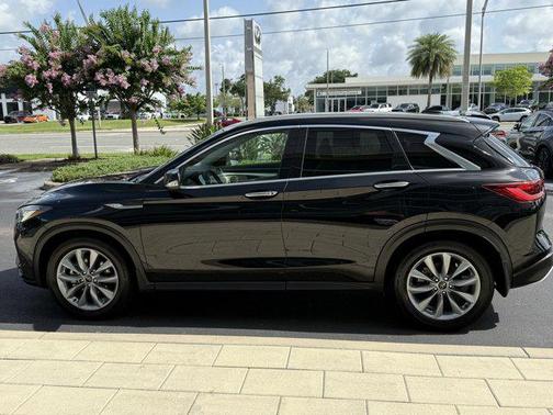 2022 INFINITI QX50 ESSENTIAL AWD