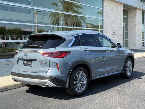 2025 INFINITI QX50 Luxe AWD
