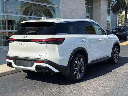 2025 INFINITI QX60 Luxe