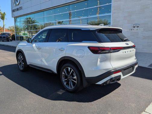 2025 INFINITI QX60 Luxe