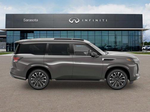 2025 INFINITI QX80 Luxe