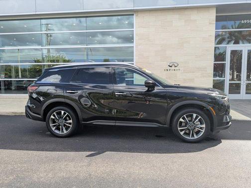2025 INFINITI QX60 Luxe
