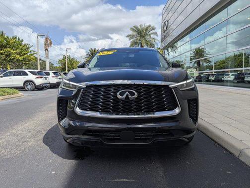 2025 INFINITI QX60 Luxe