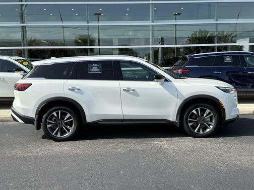 2025 INFINITI QX60 Luxe