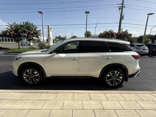 2025 INFINITI QX60 Luxe