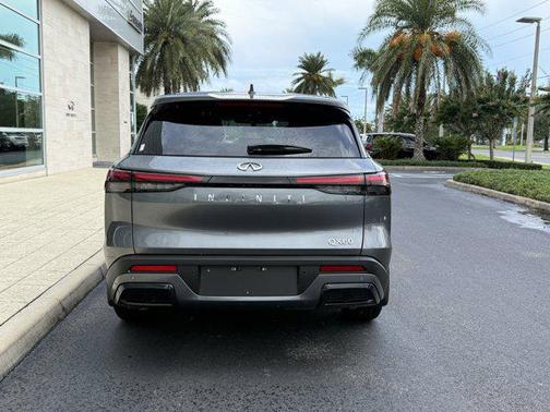 2025 INFINITI QX60 Pure