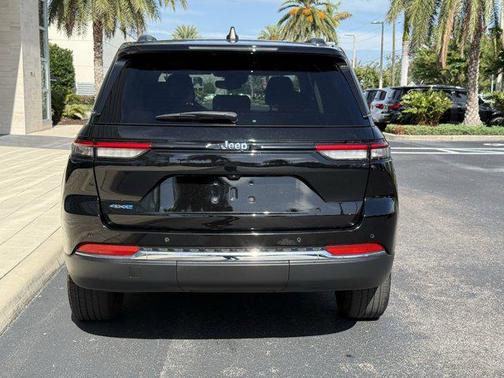 2022 Jeep Grand Cherokee 4xe Base