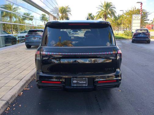 2026 INFINITI QX80 AUTOGRAPH AWD