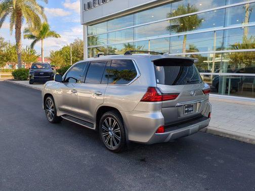 2021 Lexus LX 570 Three-Row