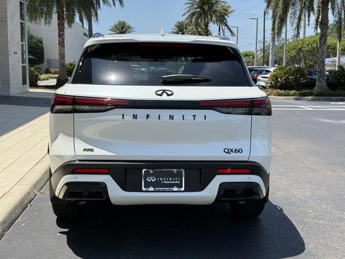2025 INFINITI QX60 Luxe