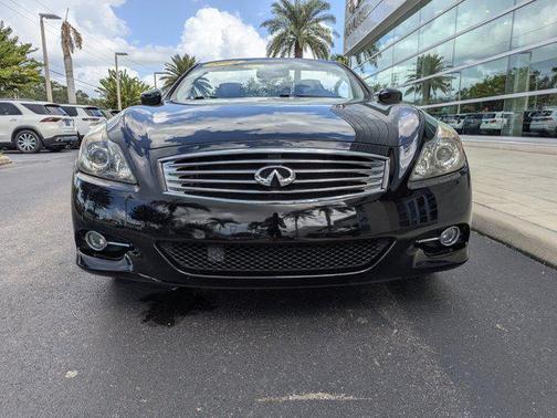 2014 INFINITI Q60 Base
