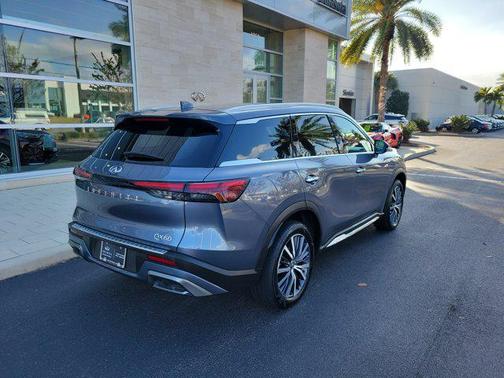 2023 INFINITI QX60 SENSORY
